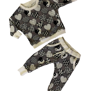 Black and White Hearts Set